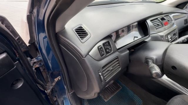 Mitsubishi Lancer - 365.000₽