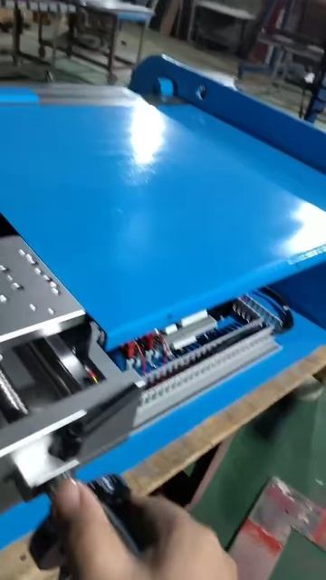 Металлообработка ЛистогибочныйСтанок ГибкаНержавейки ГибкаАлюминия Металлоизделия