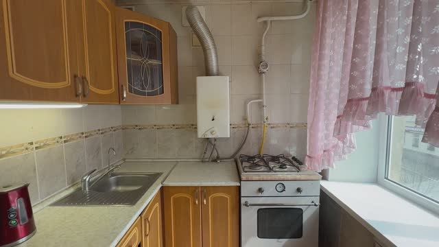 Максима Горького, 40