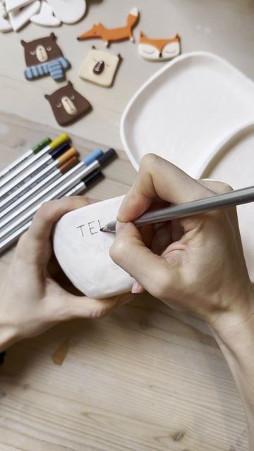 Ceramics painting mug process ❤️ How to use an underglaze pencil ✏️🎨