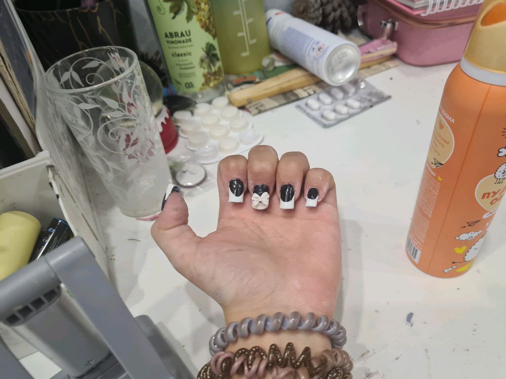 делаю ногти