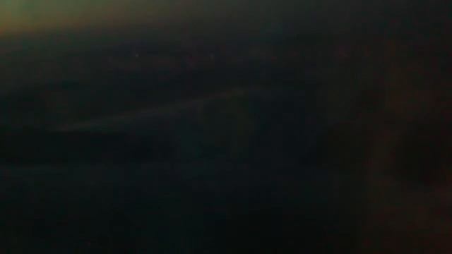 Полет над морем перед посадкой в Стамбуле