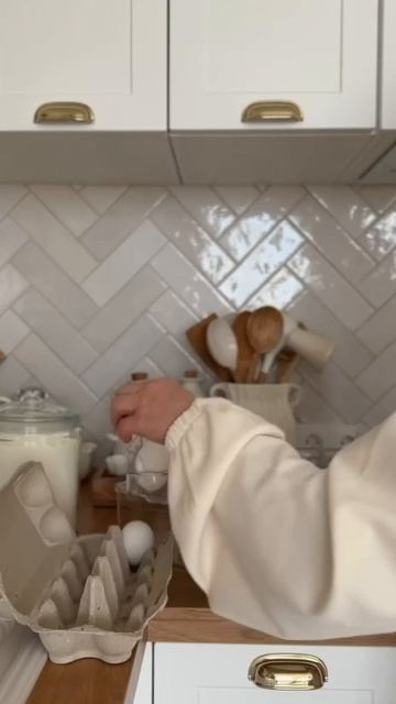 Органайзер для хранения яиц выдвижной Keep In, 18 ячеек