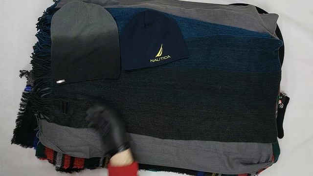 Шапки шарфы перчатки взрослые  секонд оптом 3 пак