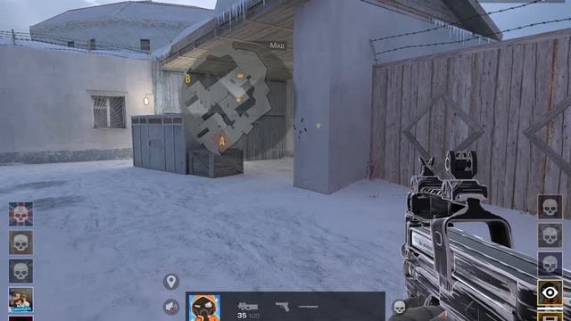 играем в Standoff 2 с двоюродной сестрой.