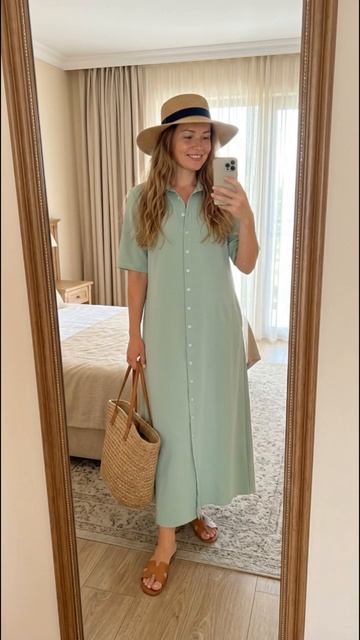 Новинка Xela - универсальное платье-рубашка в свежем оттенке зеленого 