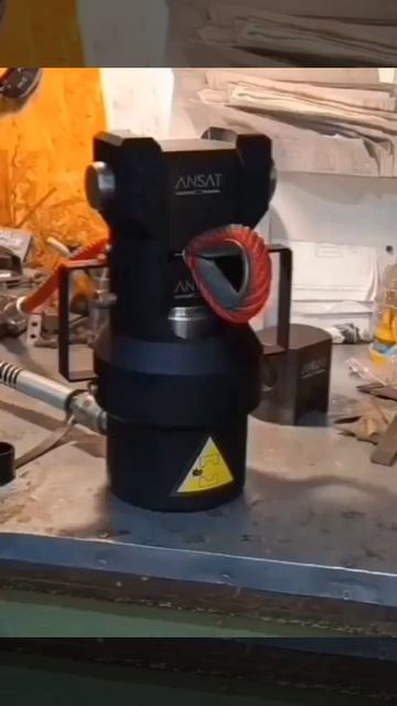 Пресс для опрессовки стропов