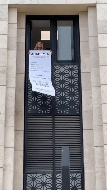 Ждём вас на приеме без оплаты 16, 17, 18 апреля:  +7 (495) 198-10-00 #стоматологмосква #лечениезубов