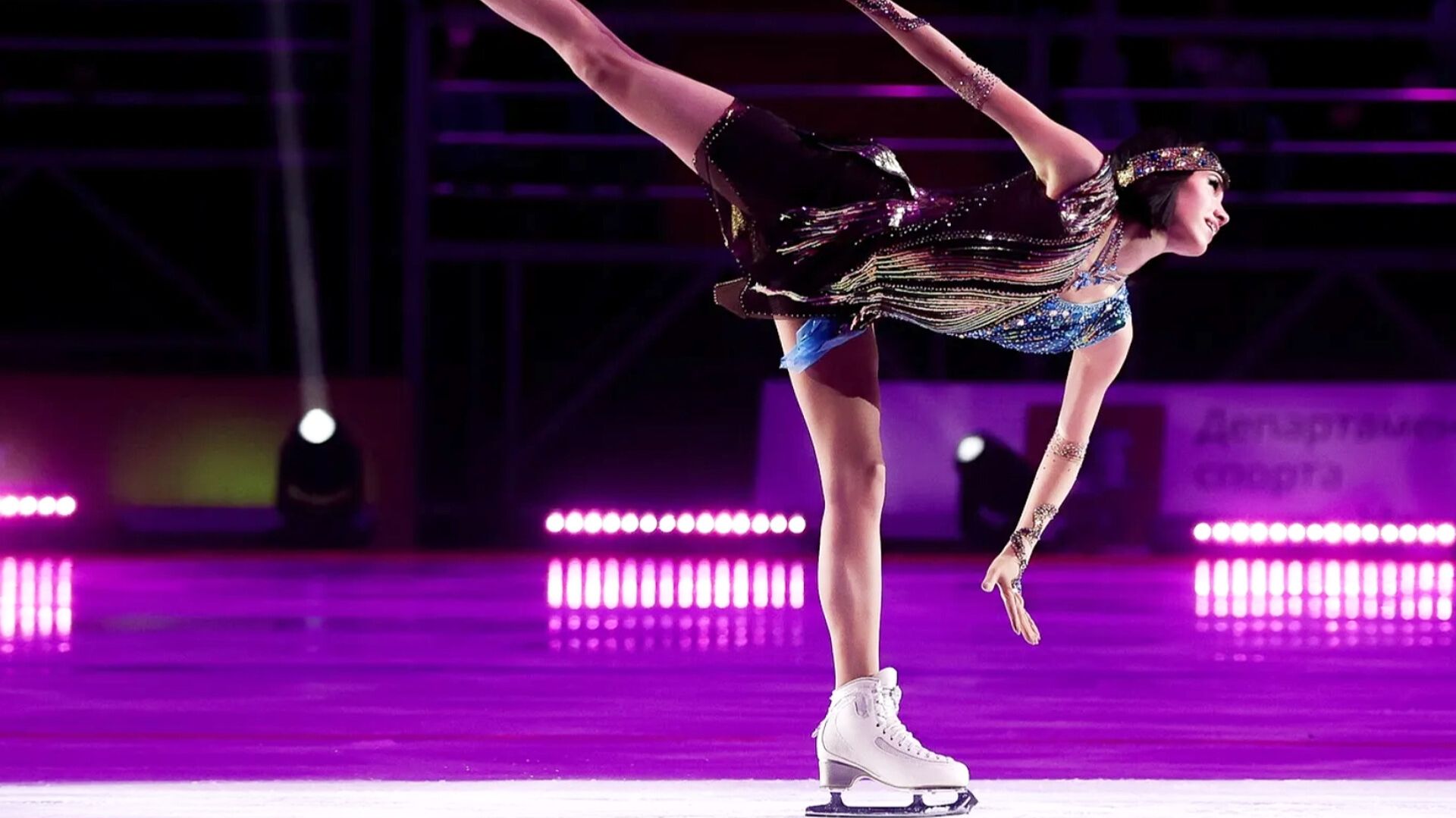 Алина Загитова, Филипп Киркоров, Яна Рудковская и Аделина Сотникова.