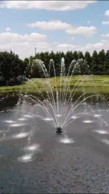 Плавающий фонтан Aqua Control серии Display Aerator с насадкой Quad