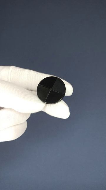 Пуговицы черные пр-во Италия (размер № 44), Артикул 01327