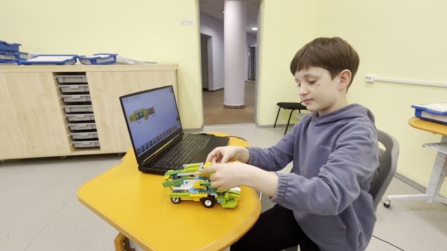 Автономный комбайн Урожай