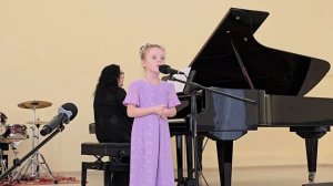 1. Дунаева Кира - Божья коровка
