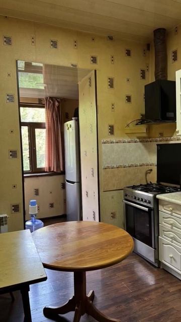 продаеться квартира в центре  Ташкента  метро Ойбек