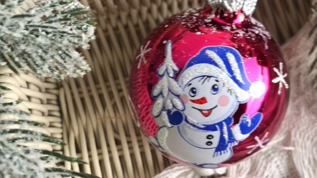 Стеклянный ёлочный шар СНЕГОВИЧОК, расписной, вишнёвый, 60 мм, С1425-вишн