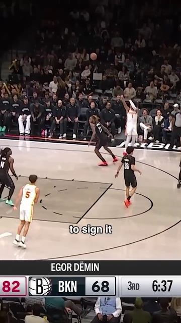 need that Vinsanity signature asap ✍️ #vincecarter #nba #egordëmin