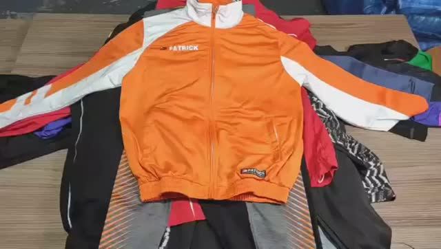 Лот 2708 Олимпийки, брюки Германия ЭКСТРА 980.кг 17,2 кг 40 ед