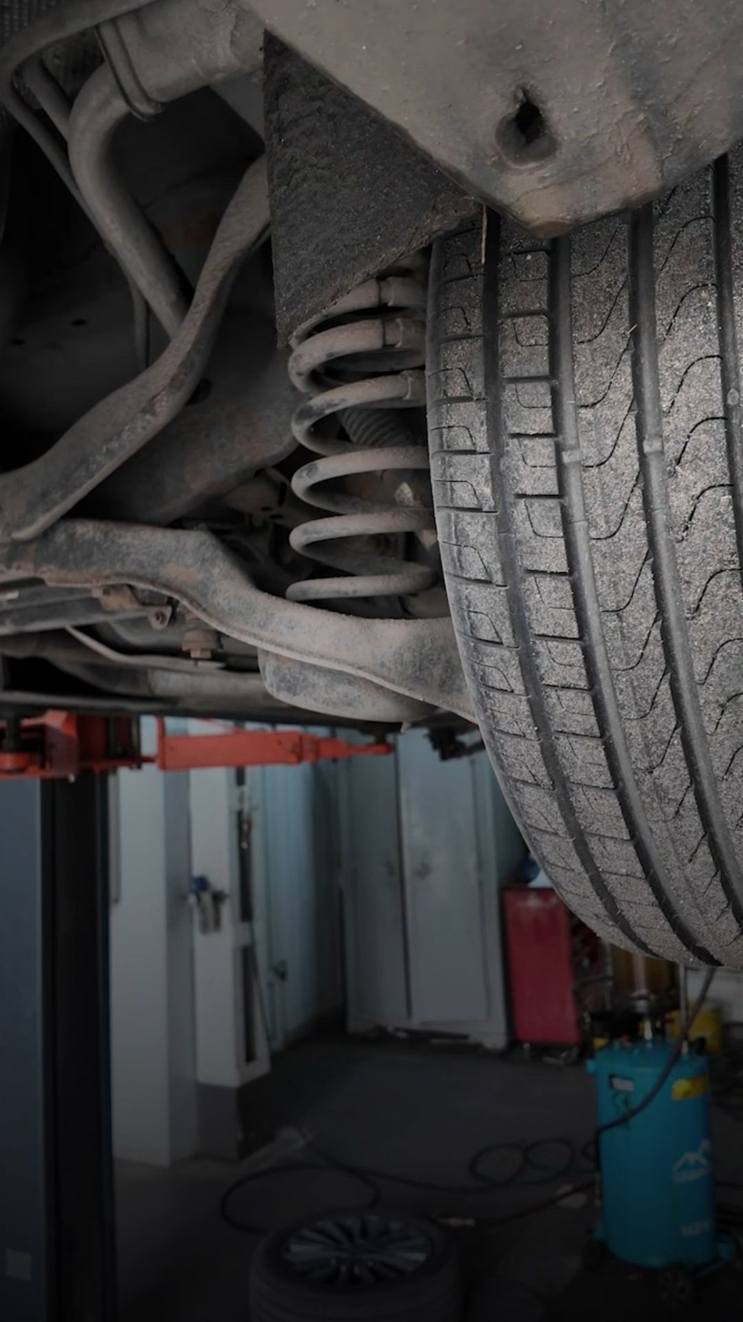 Во время замены колодок важно оценить состояние всей тормозной системы ☝️