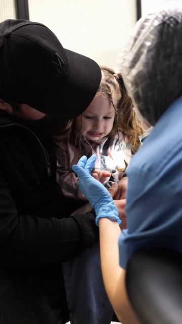 Ждём вас на приеме без оплаты 16, 17, 18 апреля:  +7(495)198-10-00 #стоматологмосква #лечениезубов