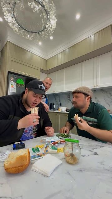 Dostavkani yeb qoydi 