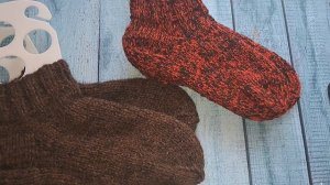 Вязальные будни. Среда и четверг  💥 Петельки добра 🧦 с заботой и любовью ❤️