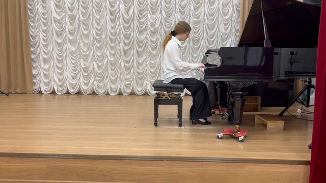 Пилипенко Ксения И.С. Бах 2х голодная инвенция h -moll, А. Гречанинов Прелюдия