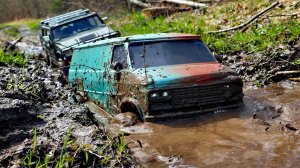 Chevrolet VAN G20 против Hummer H2. И кто тут внедорожник? RC OFFroad 4x4