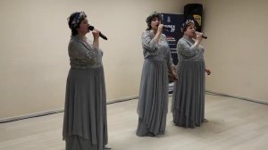 Синий лён - трио из вокзального ансамбля "Привокзальные узоры" МО Волоколамск.