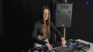 Lisa Marty  Black Room mix. Indie Dance; Tech House