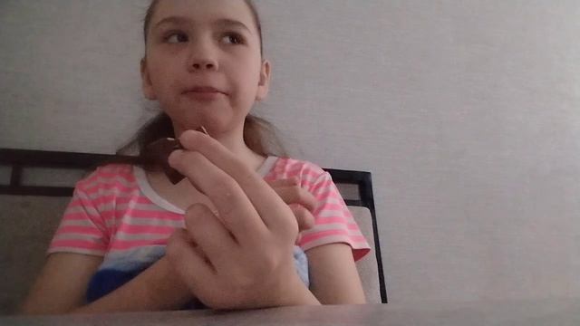 кушать дубайский шоколад, но это пародия