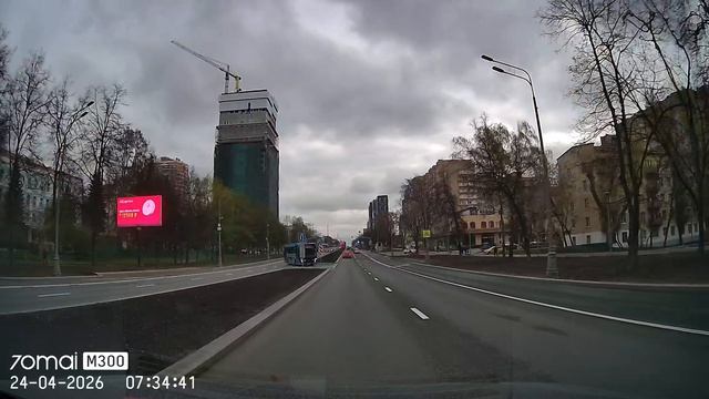 Zeekr 001 В014ЕР977
Поворот налево из правового ряда. Подрезал.
Москва ул. Наметкина