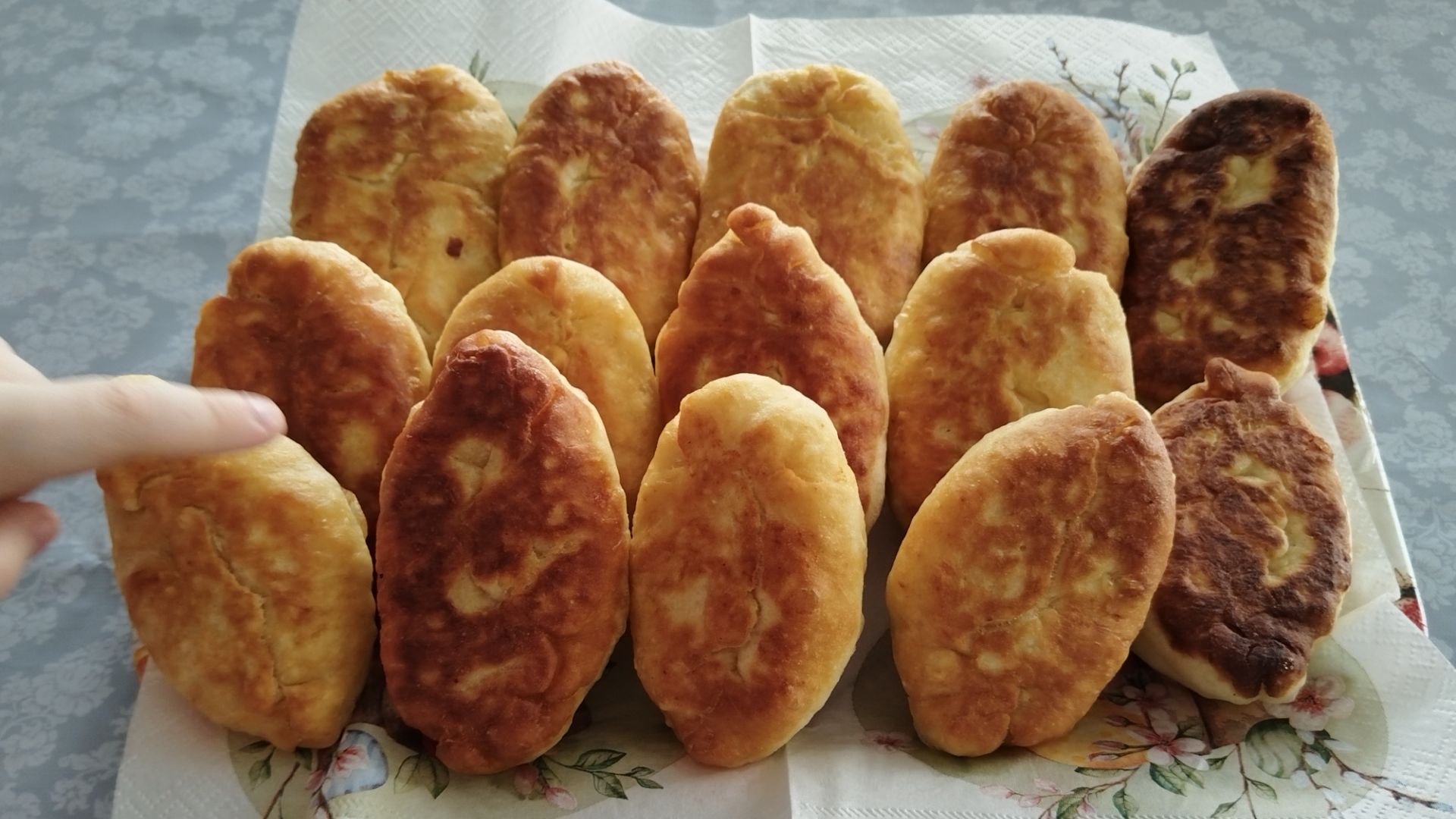 Пеку пироги, тесто на кефире. Раскислитель для земли. Мои покупки.