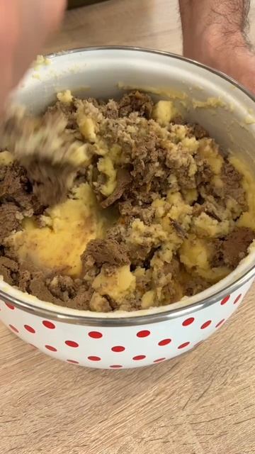 Это очень вкусно! Пирожки как в детстве у бабушки.