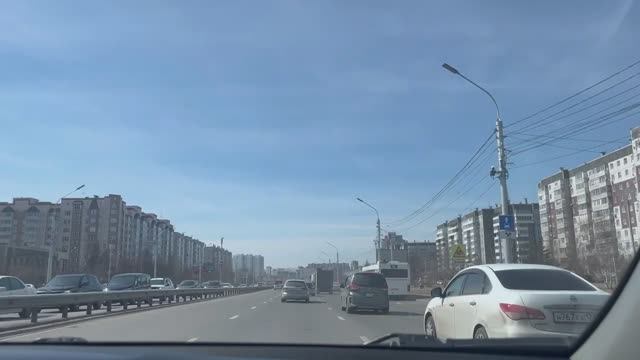 Весенний день.Улица 9 мая .Улица Шахтёров. Красноярск