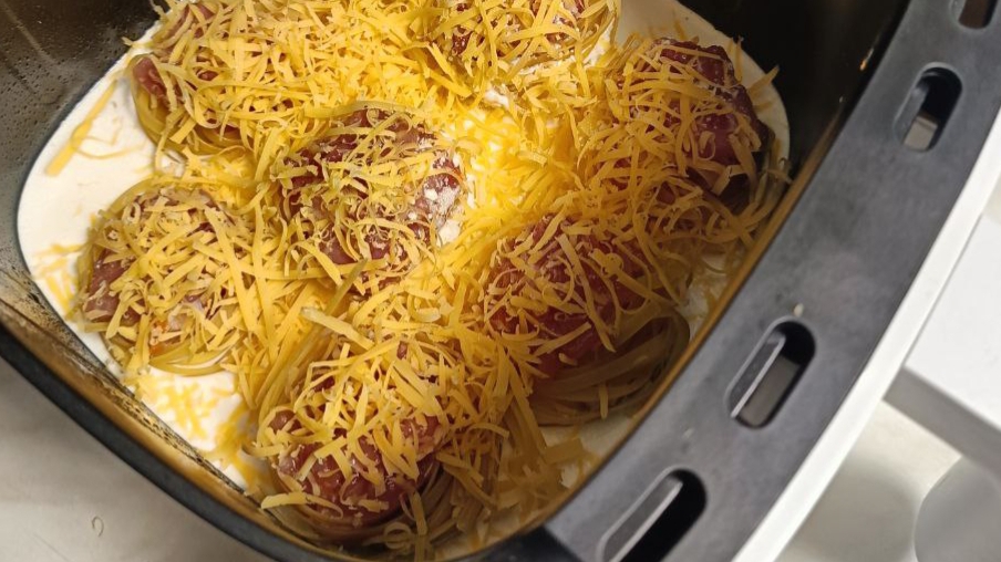 Гнёзда с фаршем в аэрогриле