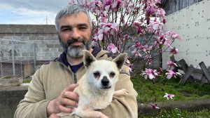 Невероятная реакция собаки на своего спасителя