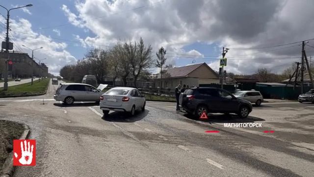 Два человека пострадали в ДТП на перекрестке улиц Братьев Кашириных и Чичерина