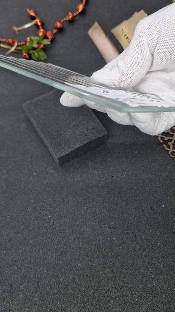 18G - Стекло Рифленое 4 мм (MORU) бцв