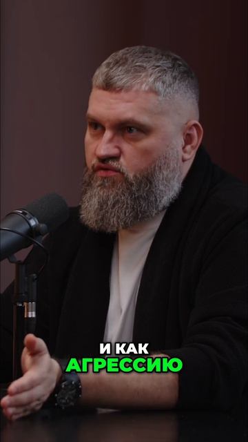 Зеркало для попугая — друг или враг?