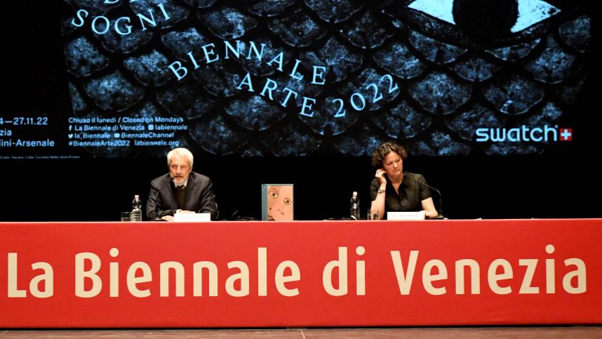 Не получилось отменить: итальянцы хотят видеть русских, а Брюссель грозит отобрать гранты