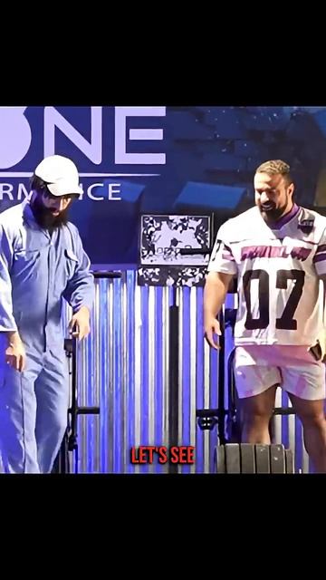 Спортсмены были в полном недоумении от действий уборщика.