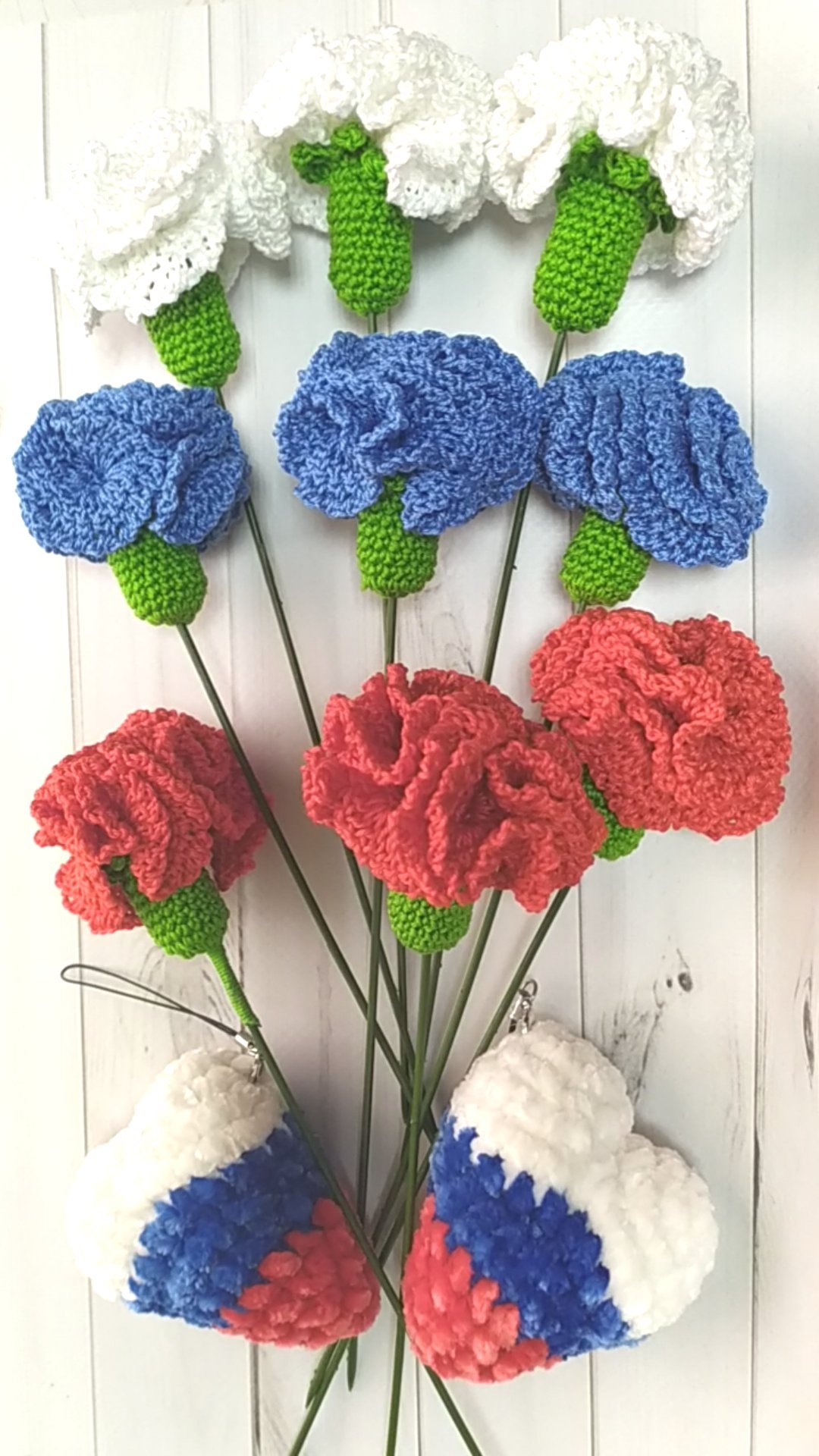 Вязаные гвоздики крючком. День Победы и вязвние