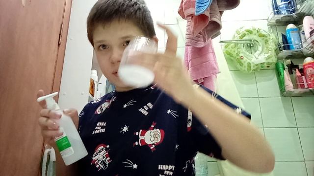 я решил из всей своей ванны смешать жидкости и оставить на 24 часа