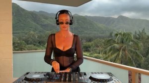 Jodie Jonson - Deep Melodic Techno Mix