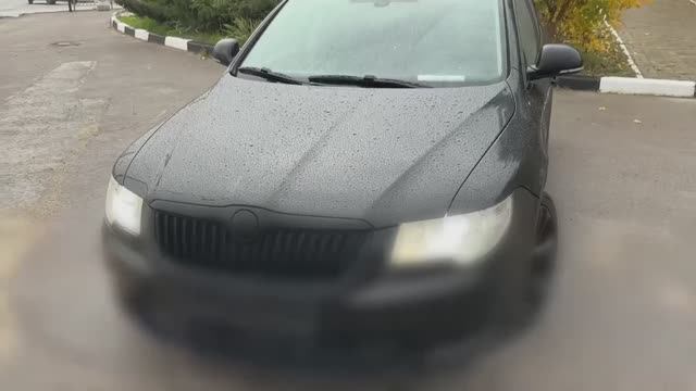 Автомобиль Skoda Superb в автосалоне Аврора в Симферополе (6736)