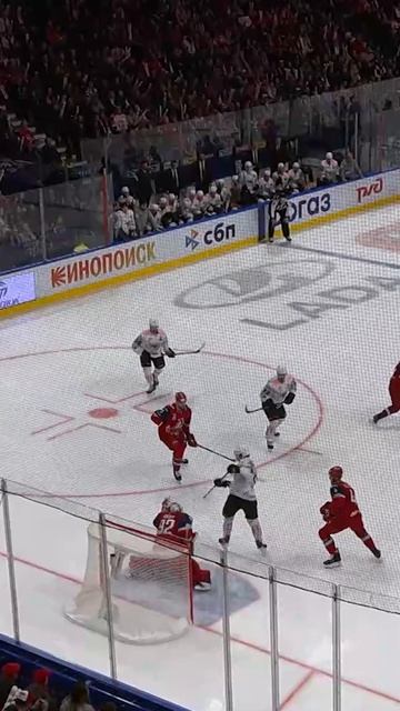 КАК он ДОТЯНУЛСЯ 🤌🤯🤯 #КХЛ