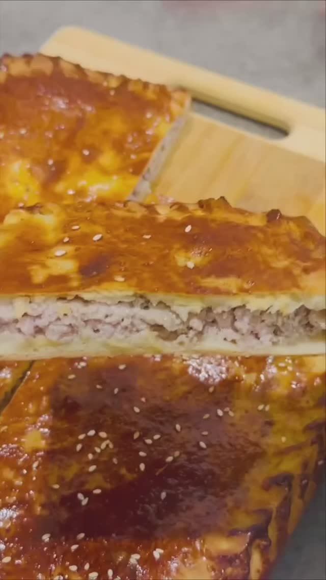 Пирог с фаршем в духовке