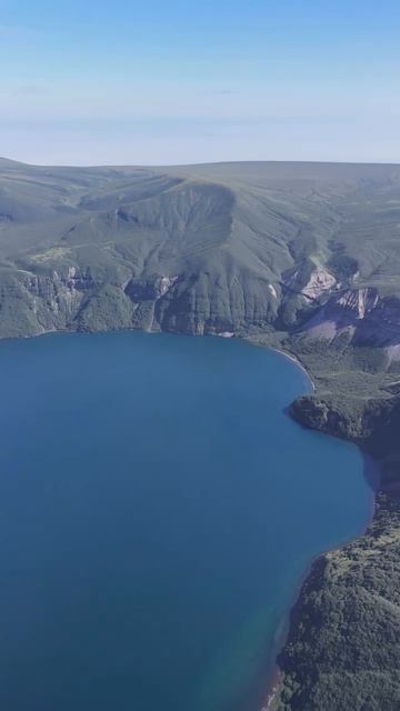 🌋 Остров Симушир На одном из островов Курильской гряды находится вулкан Заварицкого #сахалинскаяобла