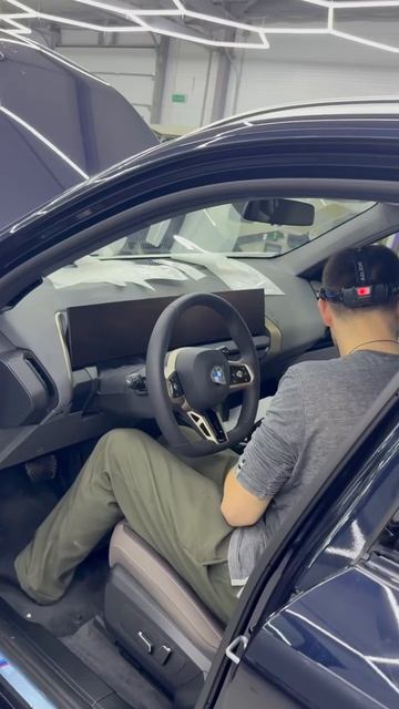 Новая BMW X3 - полная оклейка в глянец