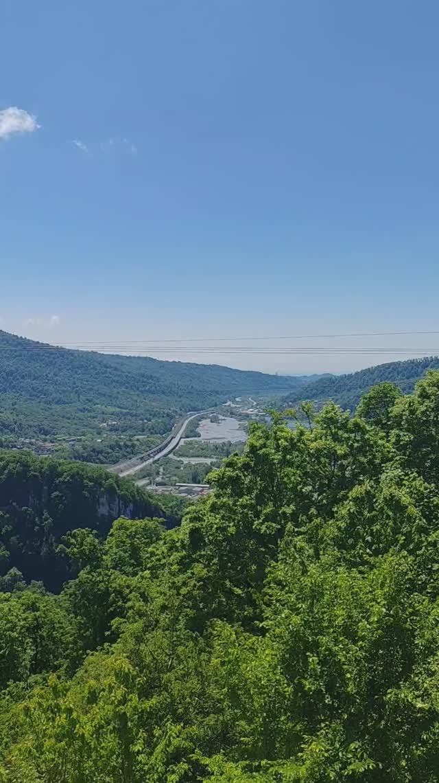 Мир прекрасен. Горы. Красная поляна.